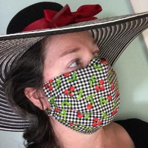 Cherries Cotton Handwash facemask with polyprop…